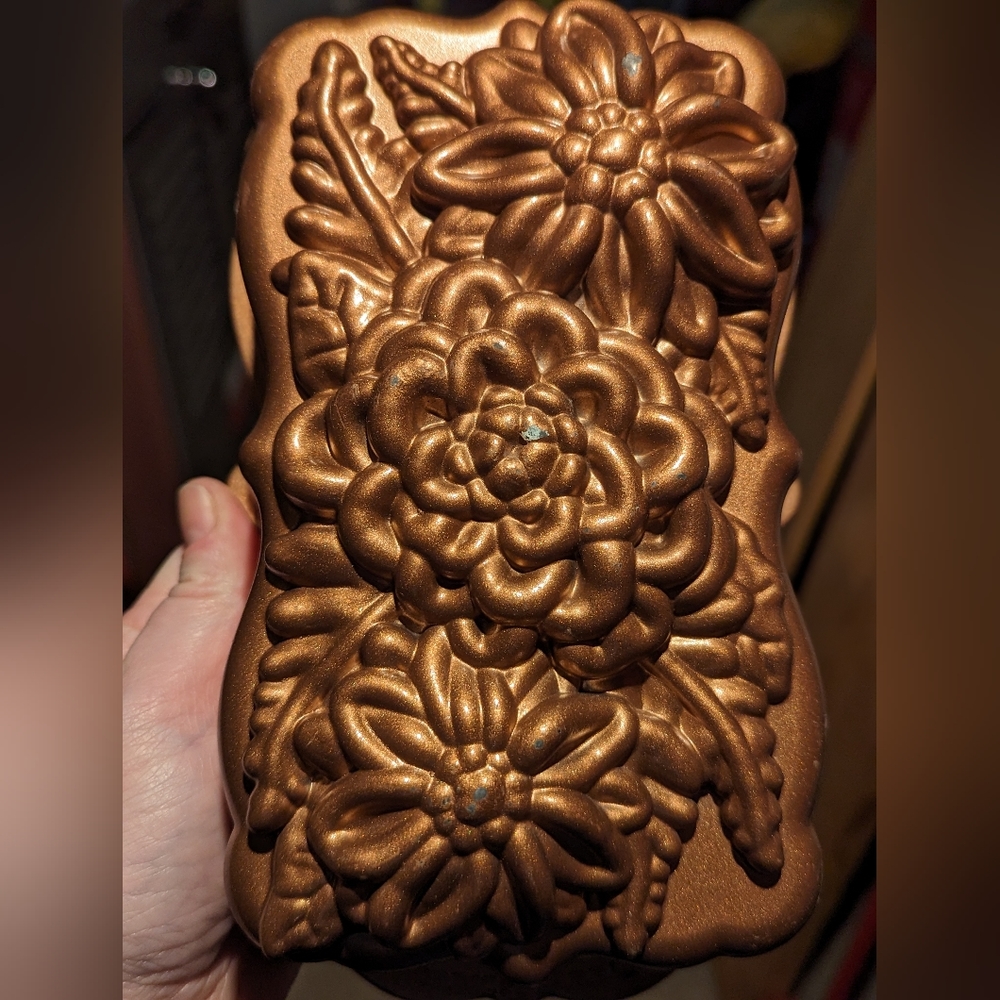 Nordic Ware Wildflower Loaf Pan
